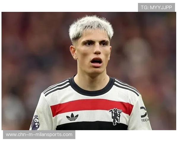 曼联边线连续强突制造威胁，加纳乔引爆社媒